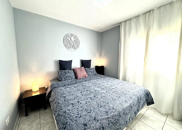 Olas Sun بلايا ديل إنغلز